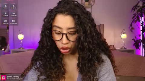 Amy Olivera online show from November 13, 1:21 pm