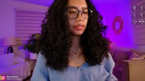 Amy Olivera online show from May 1, 11:48 am