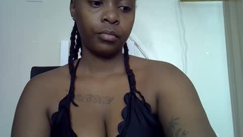 Miss  online show from November 8, 8:03 am