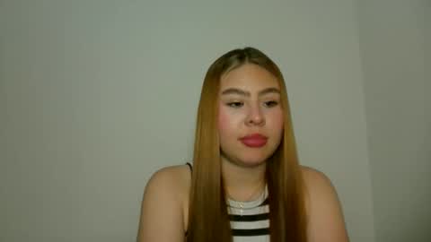 Snapshot of miss_sophie1 chatting on May 1, 2:16 am sophi 3 online show from May 1, 2:16 am