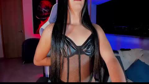 Snapshot of miss_sophie98 chatting on July 10, 2:16 am Sophie Cardenas ..... independent model online show from July 10, 2:16 am