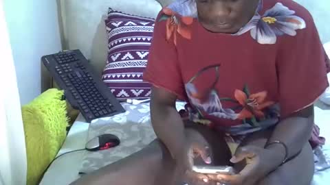 Snapshot of miss_squirty2 chatting on November 19, 8:36 am jasmine online show from November 19, 8:36 am