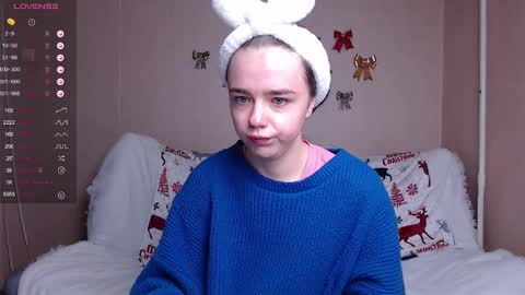 Snapshot of miss_sweetbb chatting on December 20, 2:52 am Bella online show from December 20, 2:52 am