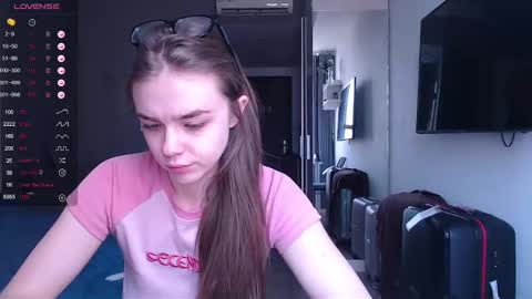 Snapshot of miss_sweetbb chatting on January 26, 6:07 am Bella online show from January 26, 6:07 am