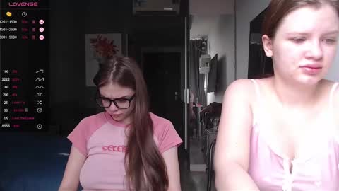 Snapshot of miss_sweetbb chatting on February 3, 2:58 am Bella online show from February 3, 2:58 am