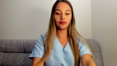 Snapshot of miss_taniac chatting on May 20, 2:40 am Miss Taniac online show from May 20, 2:40 am