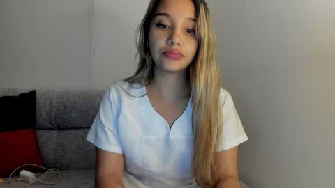 Snapshot of miss_taniac chatting on May 23, 1:33 am Miss Taniac online show from May 23, 1:33 am