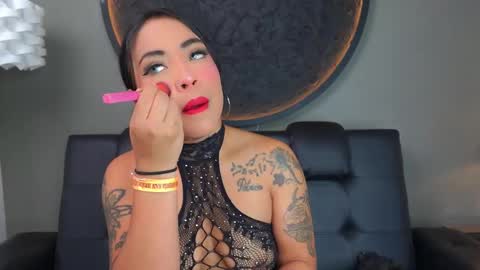 Vaiolette online show from January 13, 11:04 am