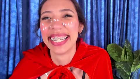 Miss Veronica online show from October 31, 1:01 pm