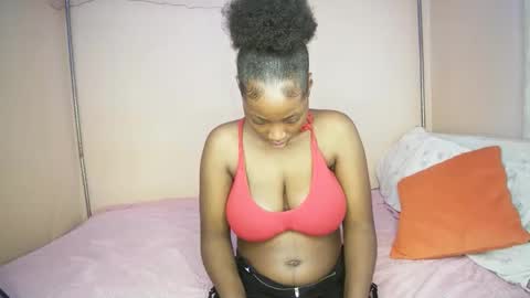 Snapshot of miss_worldfire chatting on May 22, 10:54 am miss_worldfire online show from May 22, 10:54 am