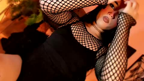 miss_zz online show from April 26, 12:36 pm