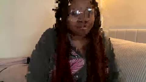 Snapshot of missabel chatting on April 4, 10:40 pm Abel online show from April 4, 10:40 pm