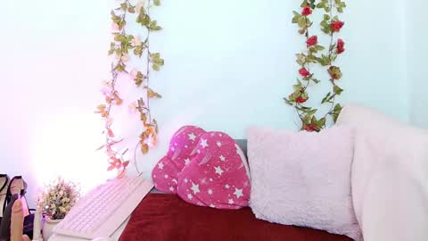 Snapshot of missangeldust chatting on May 7, 3:12 am missangeldust online show from May 7, 3:12 am
