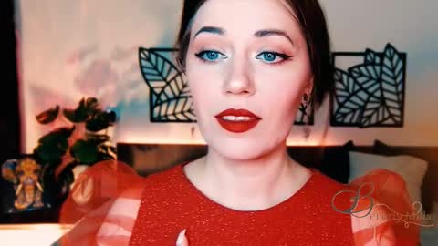 The divine Beverly online show from February 28, 9:25 am