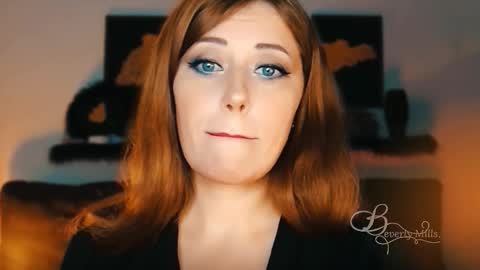 The divine Beverly online show from September 25, 8:01 pm