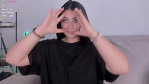 Bianca Torres online show from September 30, 12:43 pm