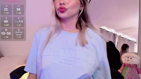 MissBlair online show from December 18, 3:11 pm