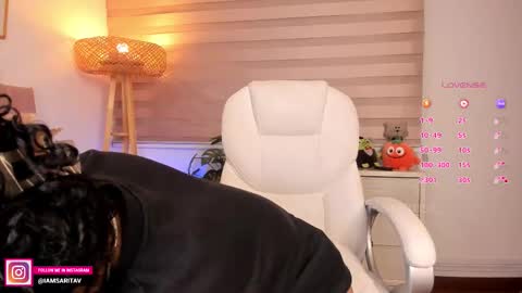 Snapshot of missbrasil_ chatting on October 29, 1:57 pm Sara Vanegas online show from October 29, 1:57 pm