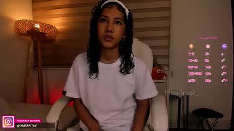 Snapshot of missbrasil_ chatting on November 3, 12:06 pm Sara Vanegas online show from November 3, 12:06 pm