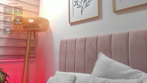 Snapshot of missbrasil_ chatting on November 12, 12:05 pm Sara Vanegas online show from November 12, 12:05 pm