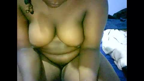 Snapshot of misscuteberry chatting on February 18, 5:10 pm VAL online show from February 18, 5:10 pm