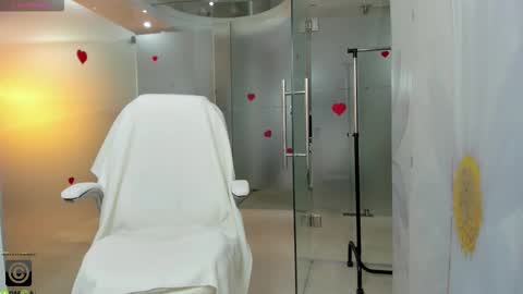 Miss Domina online show from February 9, 4:05 am