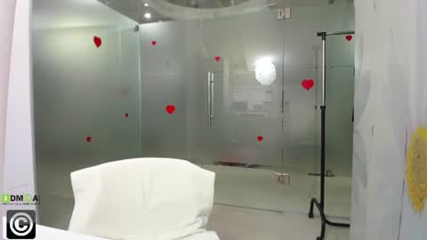 Snapshot of missdominna chatting on June 12, 3:05 am Miss Domina online show from June 12, 3:05 am