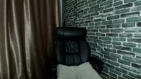 Miss online show from December 19, 12:50 am