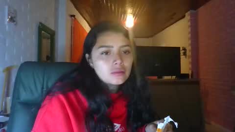 Snapshot of misselii chatting on October 16, 12:33 am melodie online show from October 16, 12:33 am