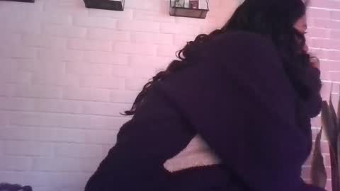 Snapshot of misselii chatting on October 19, 8:53 pm melodie online show from October 19, 8:53 pm