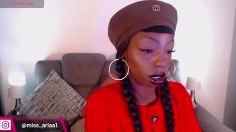 Emilie Diaz online show from June 9, 4:18 pm