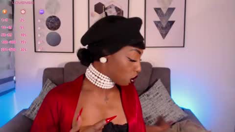 Emilie Diaz online show from August 3, 3:38 pm