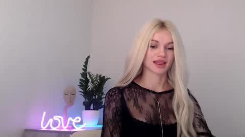 EMMA online show from January 4, 9:52 pm