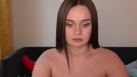 Eva online show from April 5, 4:48 pm