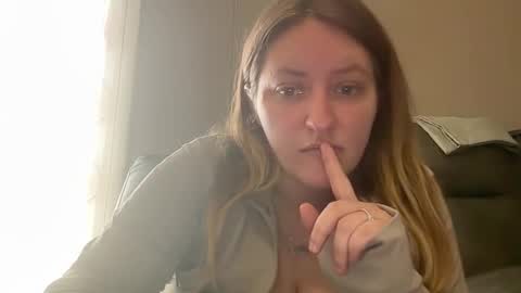 Snapshot of missfantastic0903 chatting on May 27, 4:15 pm missfantastic0903 online show from May 27, 4:15 pm