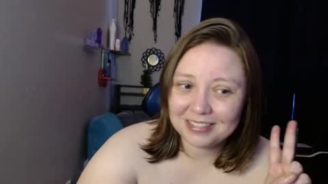 Snapshot of missfoxe12 chatting on December 13, 7:53 pm missfoxe12 online show from December 13, 7:53 pm