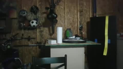 Snapshot of misshoneybadger333 chatting on September 22, 3:08 am misshoneybadger333 online show from September 22, 3:08 am