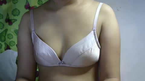 Snapshot of missjona08 chatting on September 20, 11:39 pm Jona online show from September 20, 11:39 pm