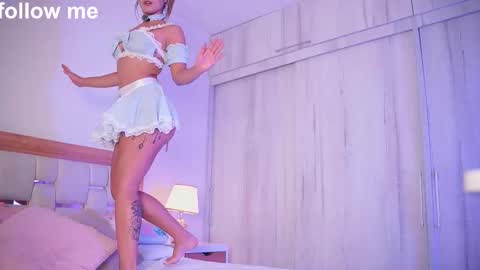 Snapshot of missjuliaa_ chatting on September 20, 11:55 am A N N Y online show from September 20, 11:55 am