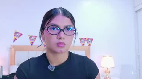 Snapshot of missjuliaa_ chatting on July 20, 7:05 pm A N N Y online show from July 20, 7:05 pm
