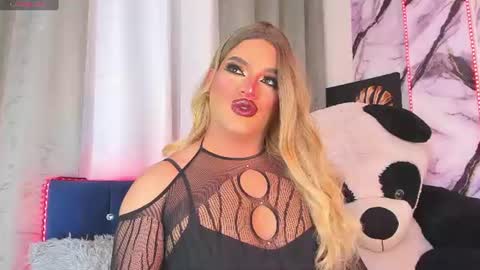 Snapshot of misskassandraa_ chatting on June 14, 1:36 am kassandra lazcano online show from June 14, 1:36 am