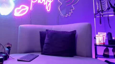 Snapshot of misskathyfox chatting on October 29, 4:42 pm misskathyfox online show from October 29, 4:42 pm