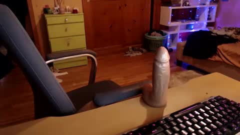 Snapshot of misskittyfox chatting on December 30, 6:27 pm MissKittyFox online show from December 30, 6:27 pm