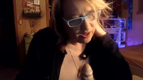 Snapshot of misskittyfox chatting on February 5, 5:20 am MissKittyFox online show from February 5, 5:20 am