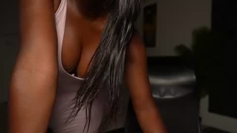 Miss K online show from July 9, 3:49 pm