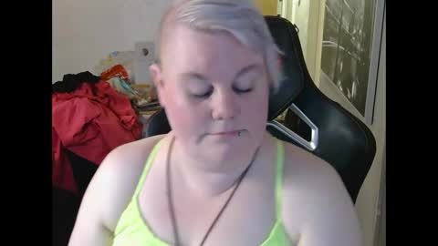 misslj90 online show from April 22, 9:16 pm
