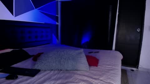 Miss Loise online show from February 3, 12:47 pm