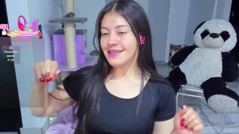 missloren333 online show from December 17, 8:53 am