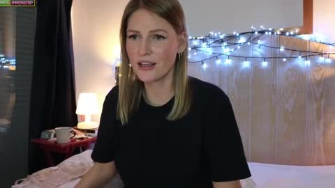 Misslucci online show from December 20, 5:08 pm