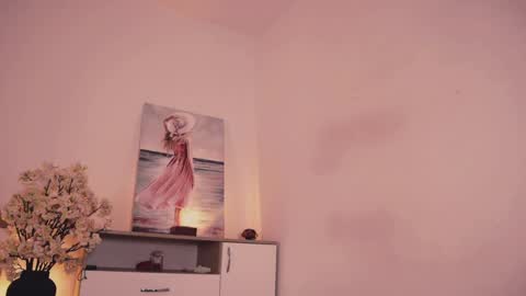 Snapshot of misslullu chatting on September 13, 4:23 am Lullu online show from September 13, 4:23 am